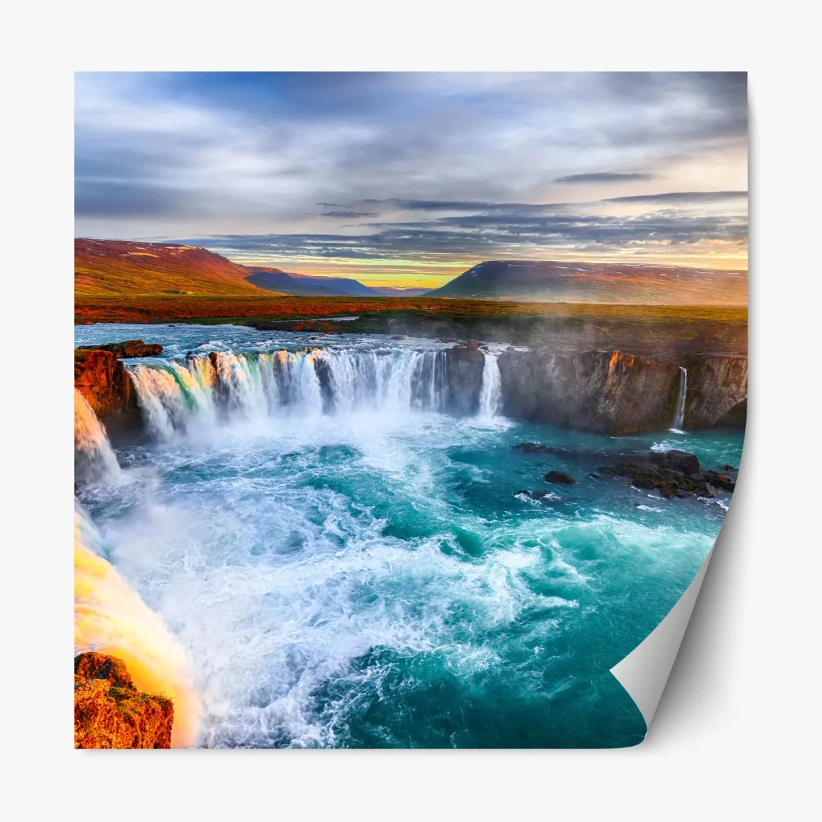 Naklejka repozycjonowalna Godafoss wodospad o wschodzie słońca – Wallissimo® Naklejka repozycjonowalna Godafoss wodospad o wschodzie słońca – Wallissimo®