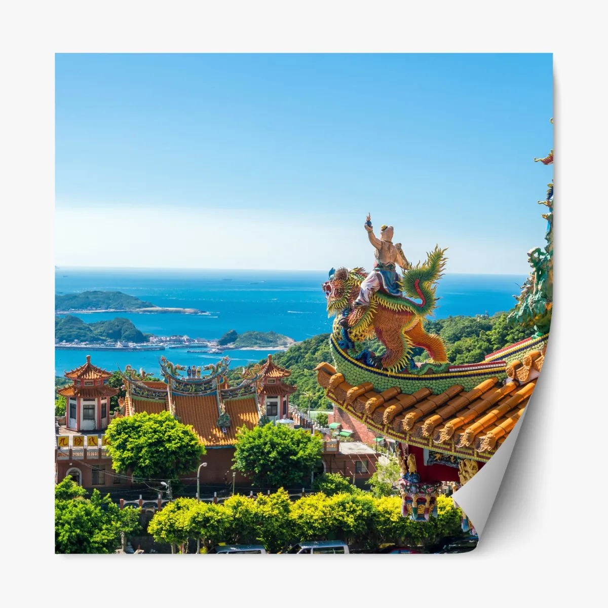 Naklejka repozycjonowalna świątynia z widokiem na wybrzeże Jiufen, Tajwan – Wallissimo® Naklejka repozycjonowalna świątynia z widokiem na wybrzeże Jiufen, Tajwan – Wallissimo®