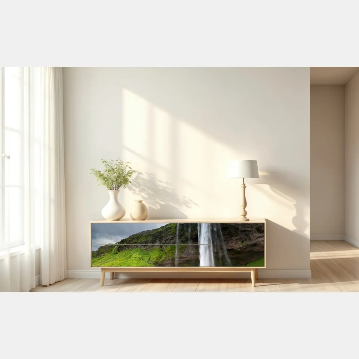 Naklejka repozycjonowalna efektowny wodospad przy Seljalandsfoss, Islandia – Wallissimo® Naklejka repozycjonowalna efektowny wodospad przy Seljalandsfoss, Islandia – Wallissimo®