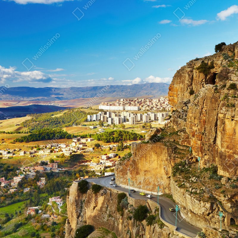 Naklejka repozycjonowalna dramatyczny widok klifów Konstantyny – Wallissimo® Naklejka repozycjonowalna dramatyczny widok klifów Konstantyny – Wallissimo®