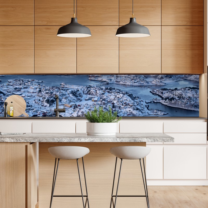 Naklejka repozycjonowalna zimowy widok lotniczy portu Svolvaer, Norwegia – Wallissimo® Naklejka repozycjonowalna zimowy widok lotniczy portu Svolvaer, Norwegia – Wallissimo®