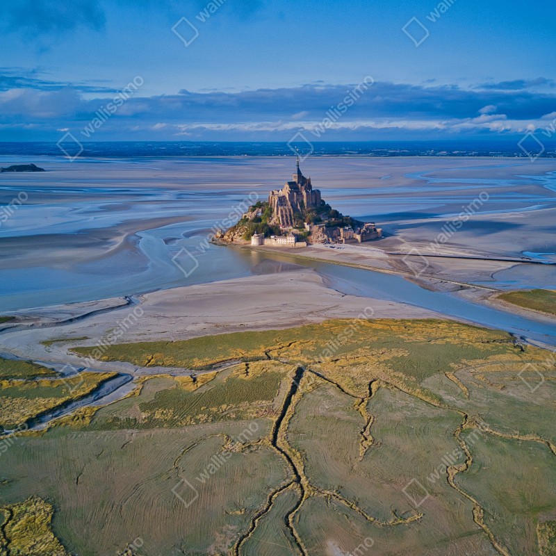 Naklejka repozycjonowalna Mont Saint-Michel widok z lotu ptaka – Wallissimo® Naklejka repozycjonowalna Mont Saint-Michel widok z lotu ptaka – Wallissimo®