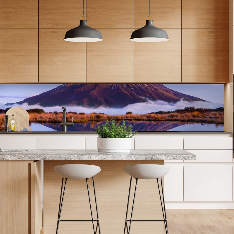 Naklejka repozycjonowalna majestatyczne odbicie góry o wschodzie słońca – Wallissimo® Naklejka repozycjonowalna majestatyczne odbicie góry o wschodzie słońca – Wallissimo®