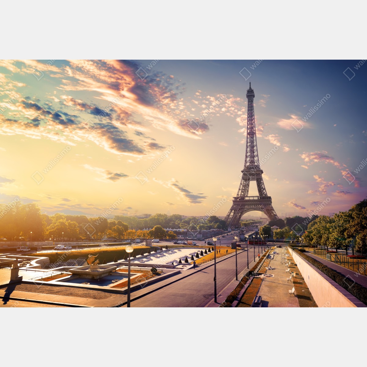 Naklejka repozycjonowalna słoneczny widok na Wieżę Eiffla o świcie – Wallissimo® Naklejka repozycjonowalna słoneczny widok na Wieżę Eiffla o świcie – Wallissimo®