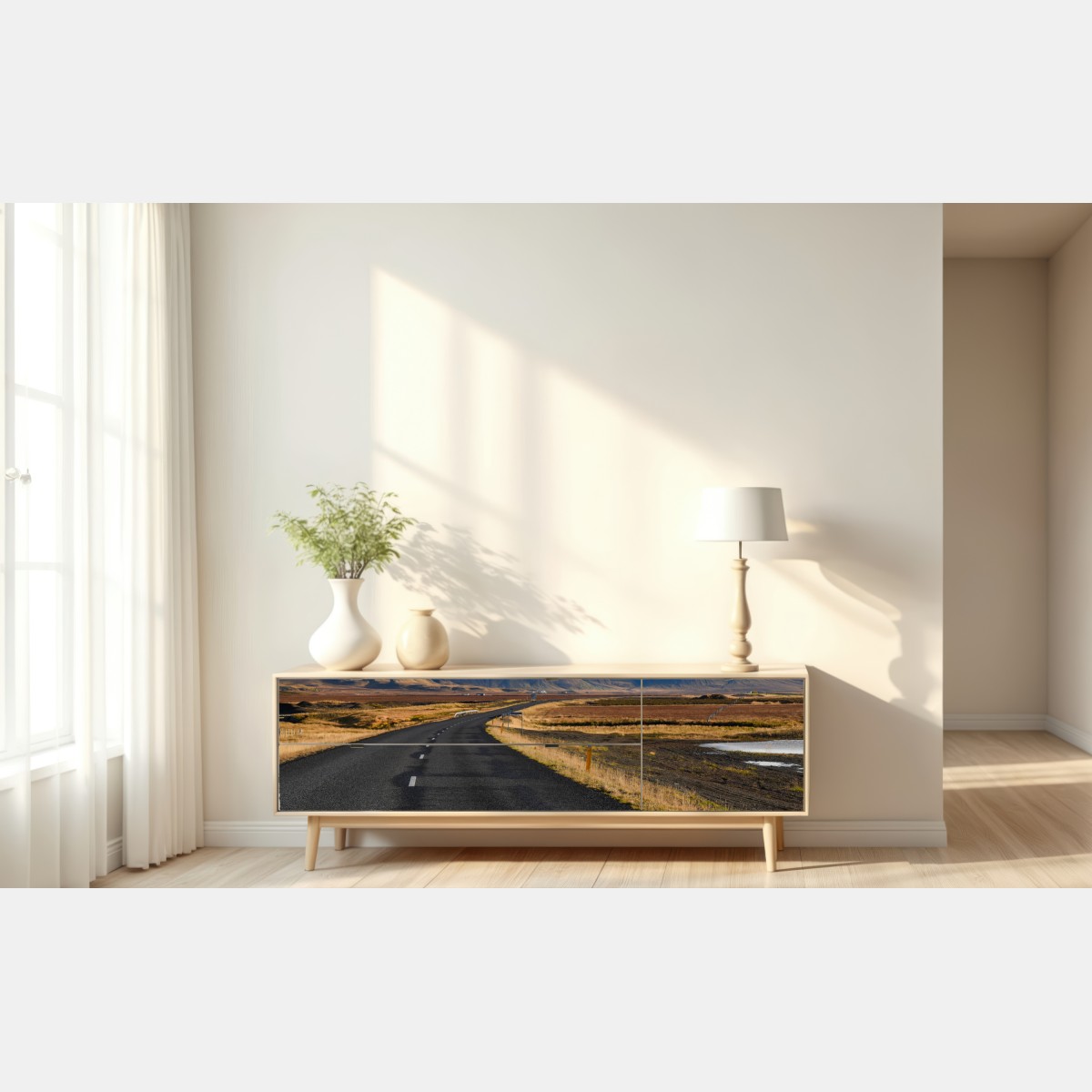 Naklejka repozycjonowalna pusta droga prowadząca do ośnieżonych gór, Islandia – Wallissimo® Naklejka repozycjonowalna pusta droga prowadząca do ośnieżonych gór, Islandia – Wallissimo®