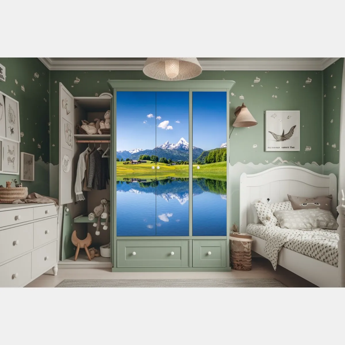 Naklejka na szafę alpejskie szczyty odbite w spokojnym jeziorze – Wallissimo® Naklejka na szafę alpejskie szczyty odbite w spokojnym jeziorze – Wallissimo®