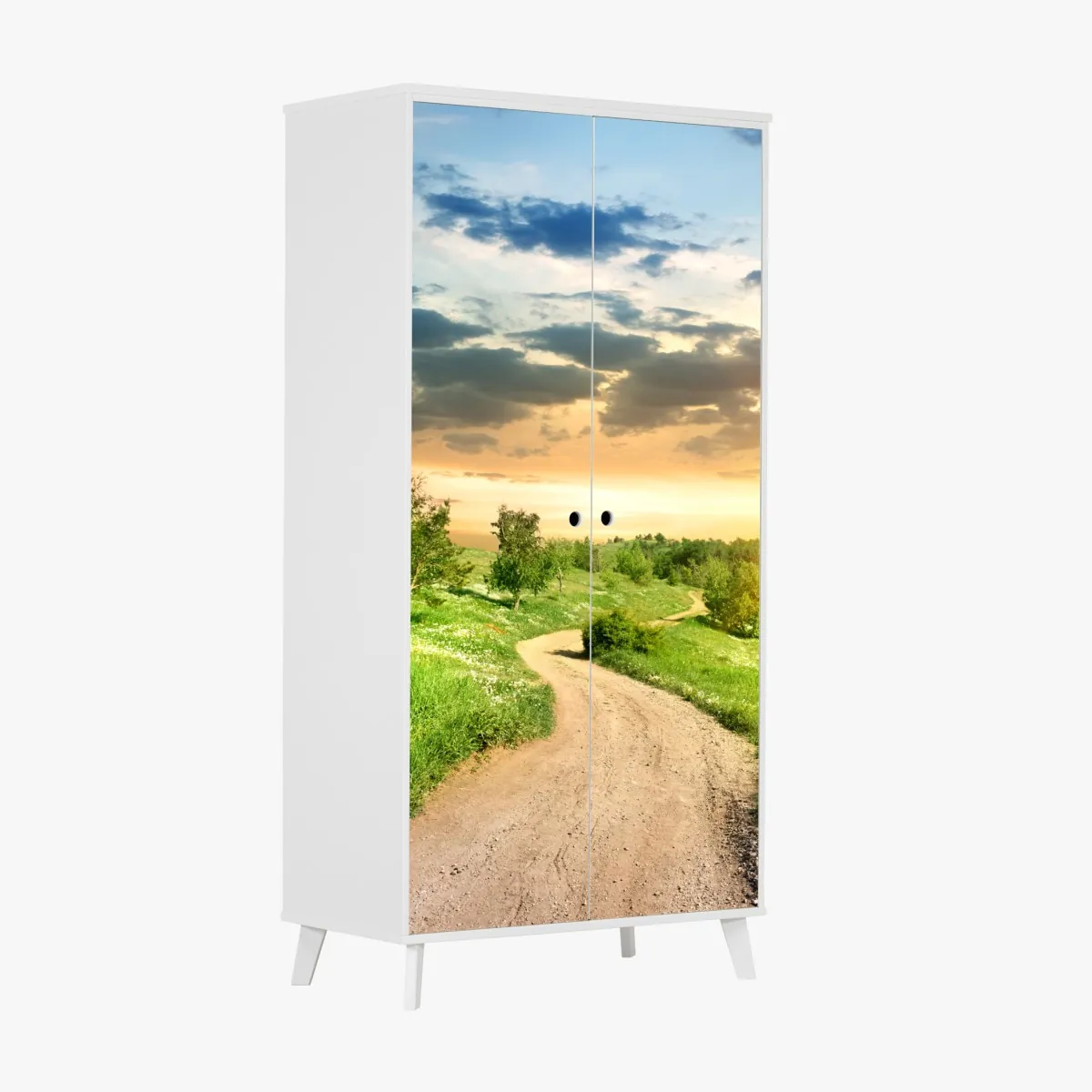 Naklejka na szafę zachód słońca nad polną drogą w zielonej łące – Wallissimo® Naklejka na szafę zachód słońca nad polną drogą w zielonej łące – Wallissimo®