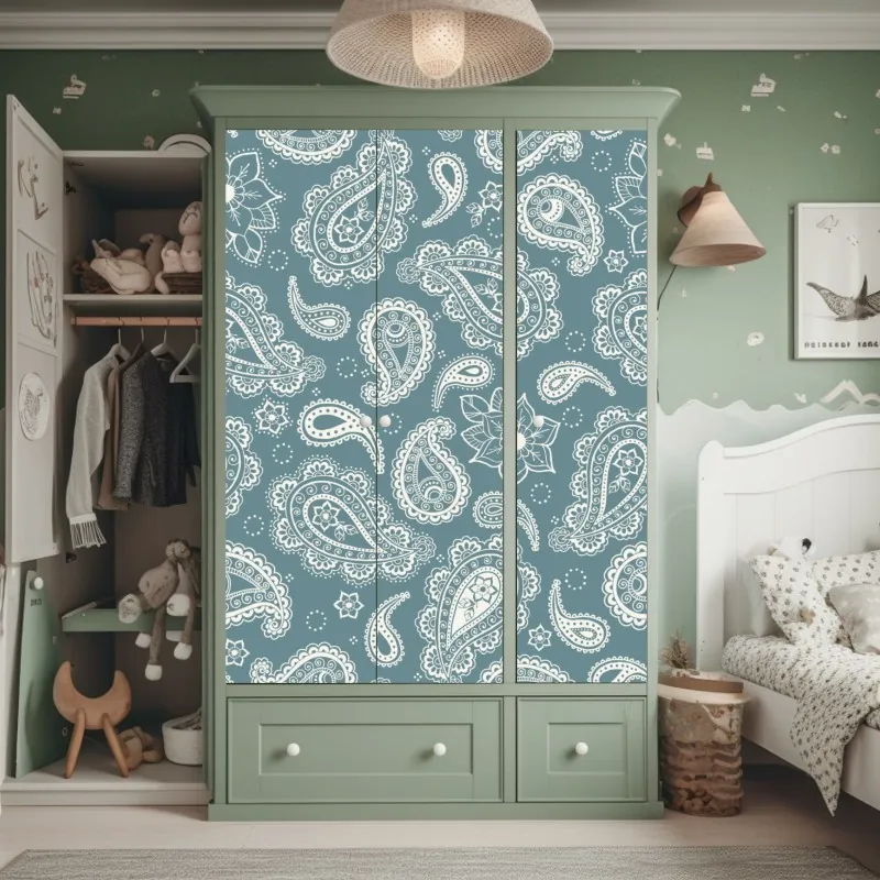 Naklejka na szafę morski wzór paisley z kwiatowymi motywami – Wallissimo® Naklejka na szafę morski wzór paisley z kwiatowymi motywami – Wallissimo®