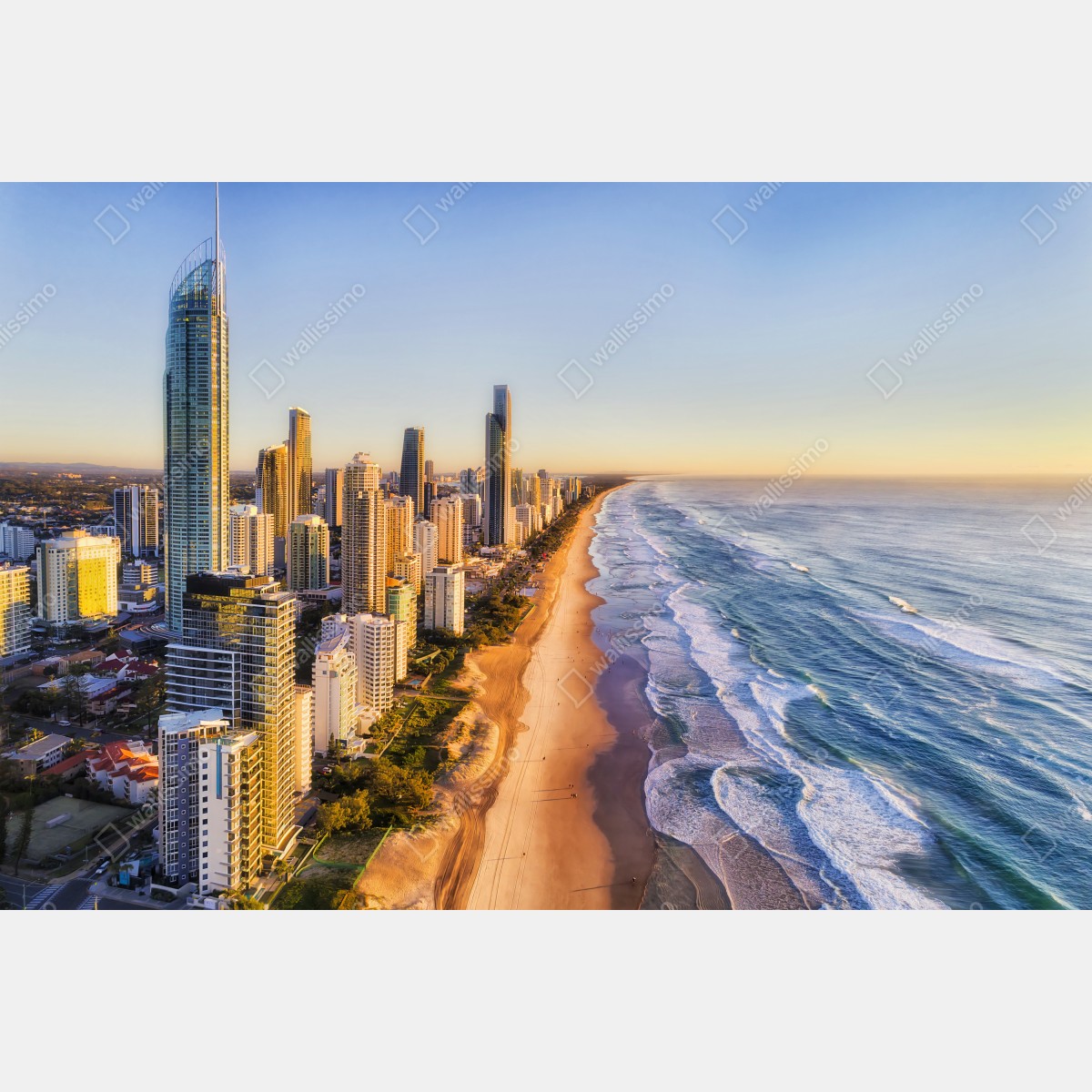 Naklejka na szafę wschód słońca nad Surfers Paradise – Wallissimo® Naklejka na szafę wschód słońca nad Surfers Paradise – Wallissimo®