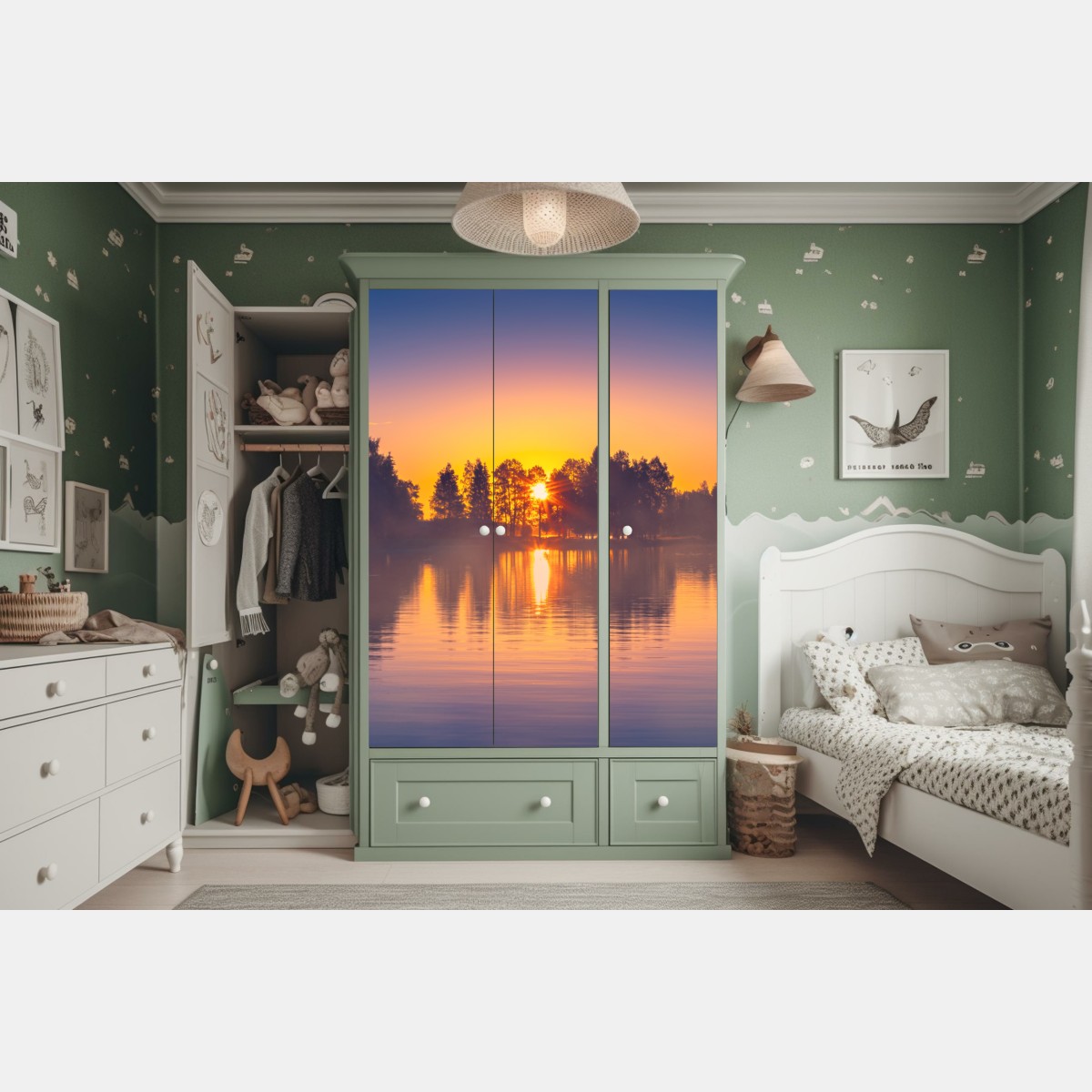 Naklejka na szafę mglisty zachód słońca nad jeziorem – Wallissimo® Naklejka na szafę mglisty zachód słońca nad jeziorem – Wallissimo®