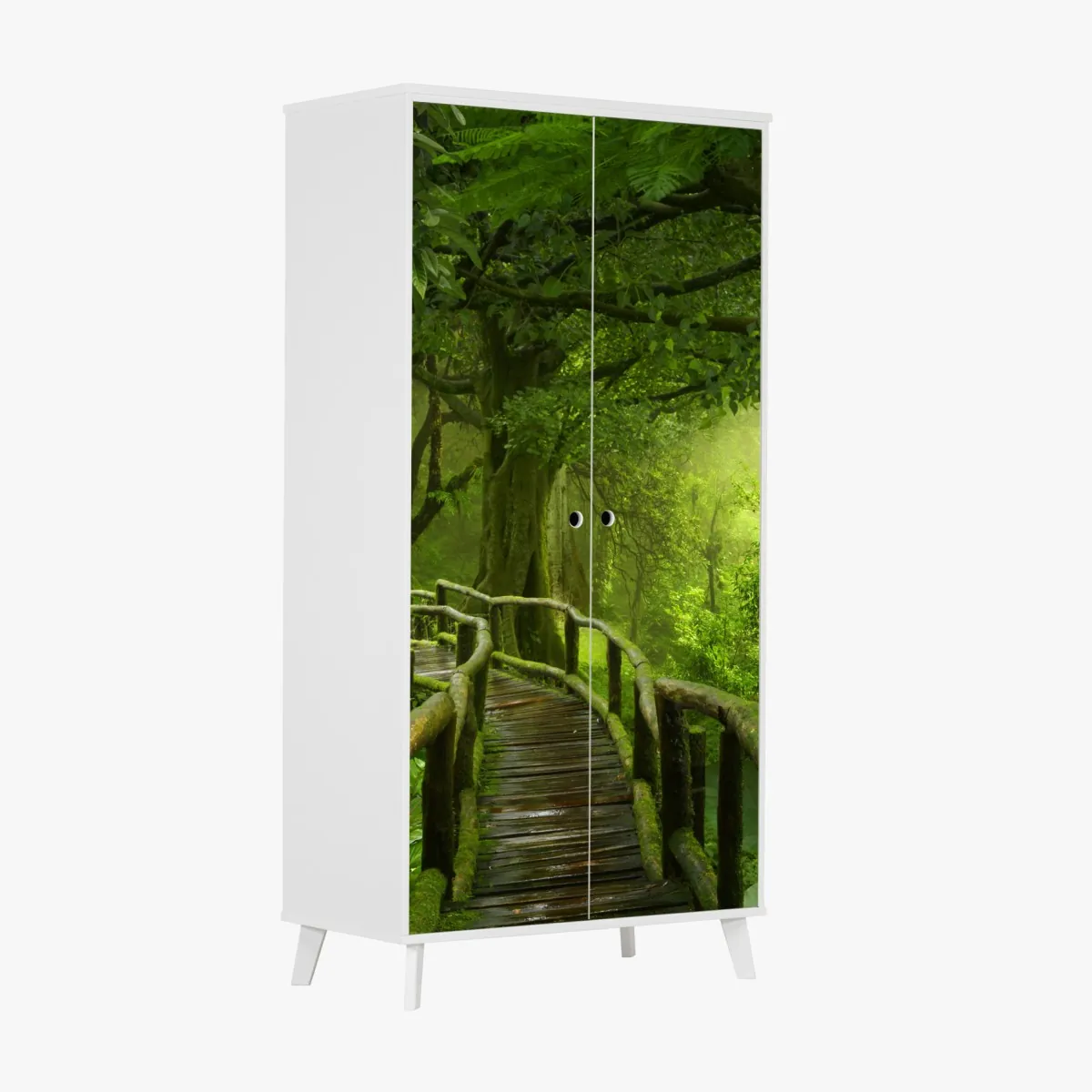 Naklejka na szafę mglista kładka w tropikalnej dżungli – Wallissimo® Naklejka na szafę mglista kładka w tropikalnej dżungli – Wallissimo®