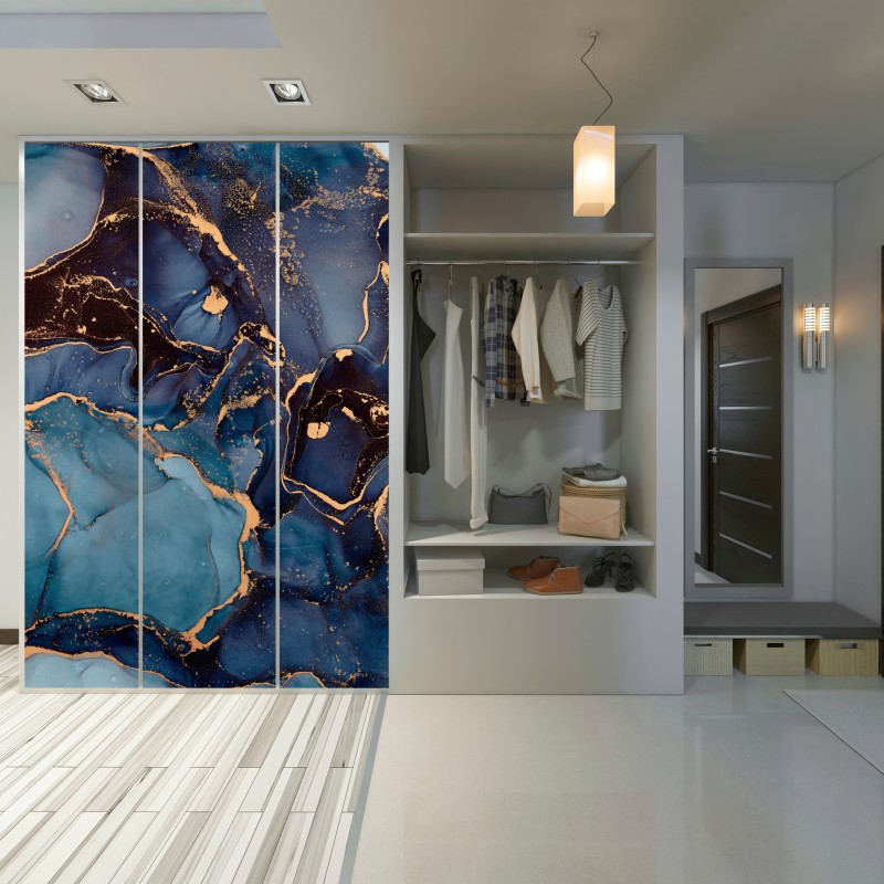 Naklejka na szafę głębokie oceaniczne błękity ze złotymi żyłami – Wallissimo® Naklejka na szafę głębokie oceaniczne błękity ze złotymi żyłami – Wallissimo®