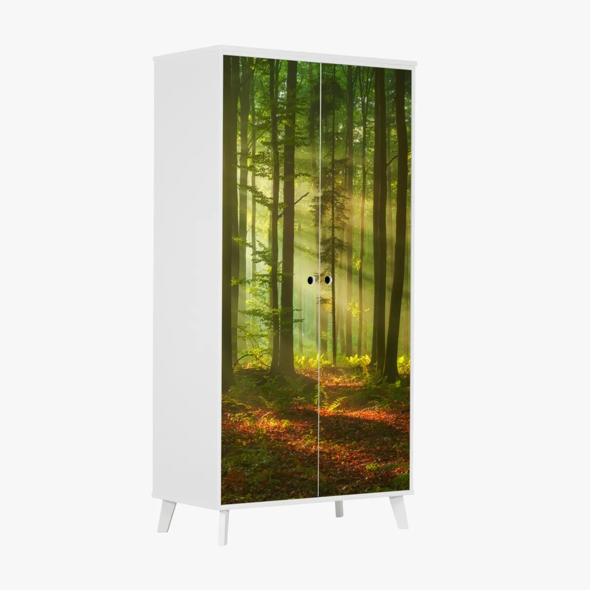 Naklejka na szafę poranne światło w zielonym lesie – Wallissimo® Naklejka na szafę poranne światło w zielonym lesie – Wallissimo®