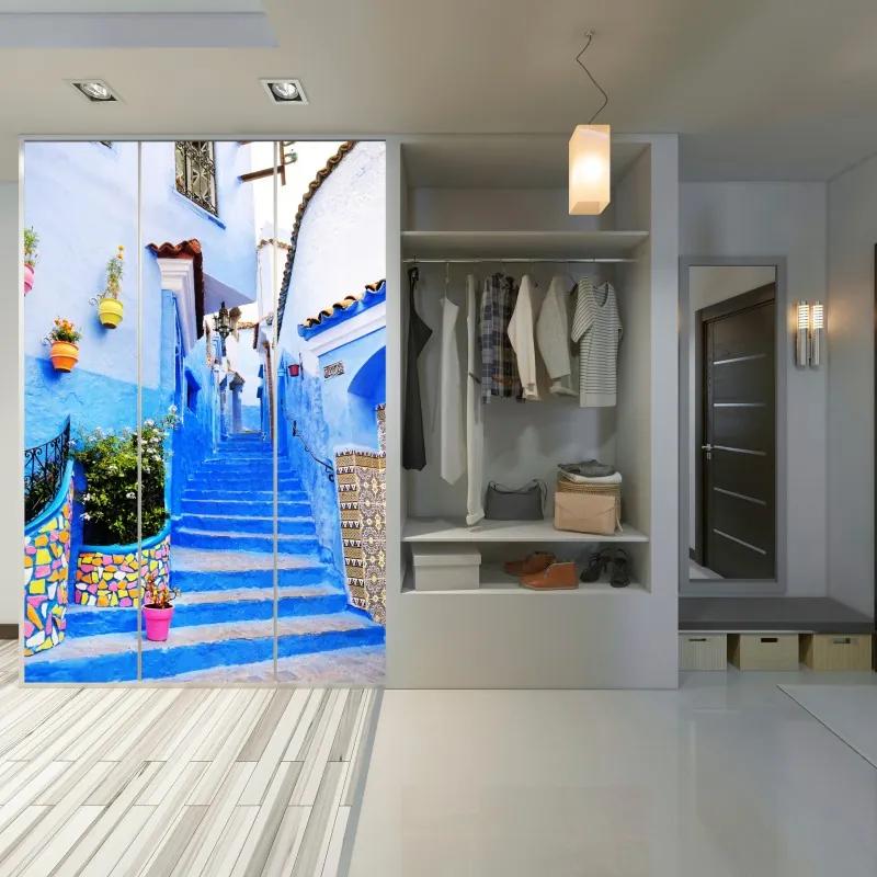 Naklejka na szafę niebieska uliczka w Chefchaouen – Wallissimo® Naklejka na szafę niebieska uliczka w Chefchaouen – Wallissimo®