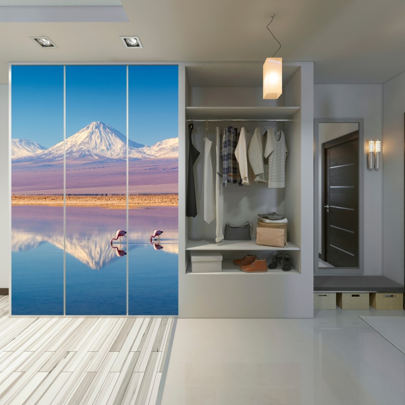 Naklejka na szafę Laguna Chaxa z flamingami i Licancabur – Wallissimo® Naklejka na szafę Laguna Chaxa z flamingami i Licancabur – Wallissimo®