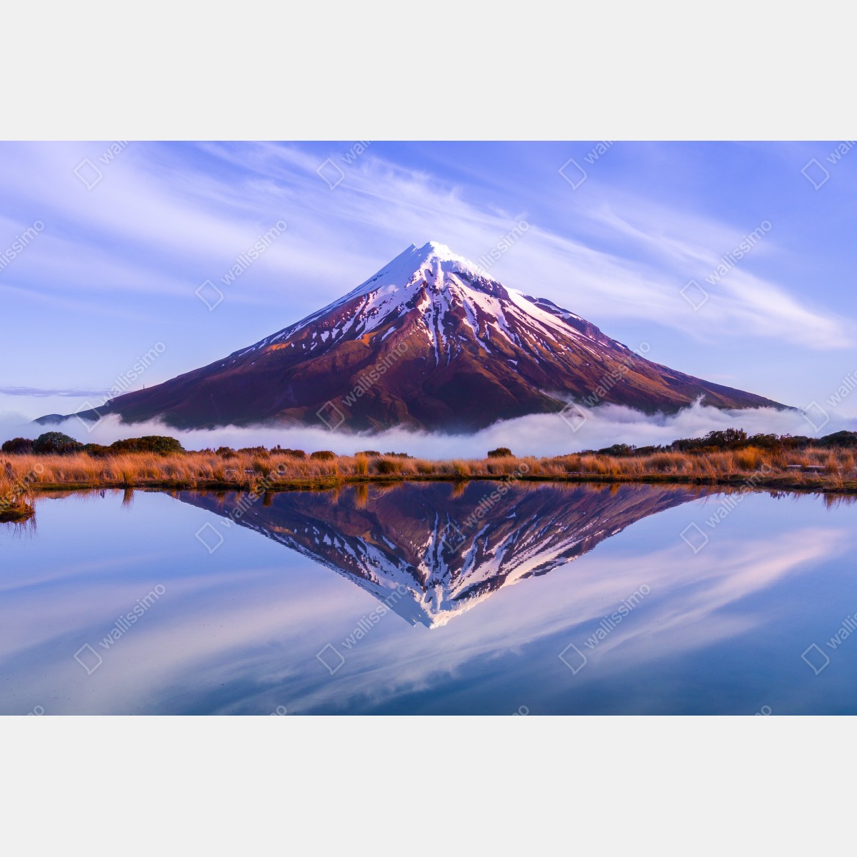 Naklejka na szafę majestatyczne odbicie góry o wschodzie słońca – Wallissimo® Naklejka na szafę majestatyczne odbicie góry o wschodzie słońca – Wallissimo®