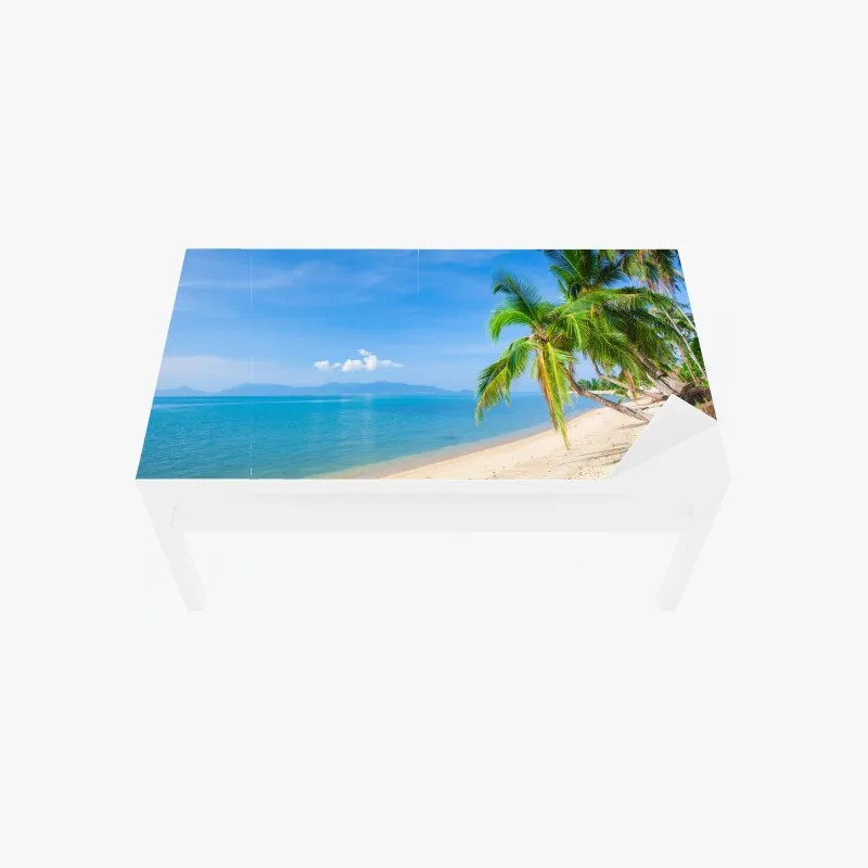 Naklejka na biurko i stół wiejska droga w Toskanii przez zielone wzgórza – Wallissimo®