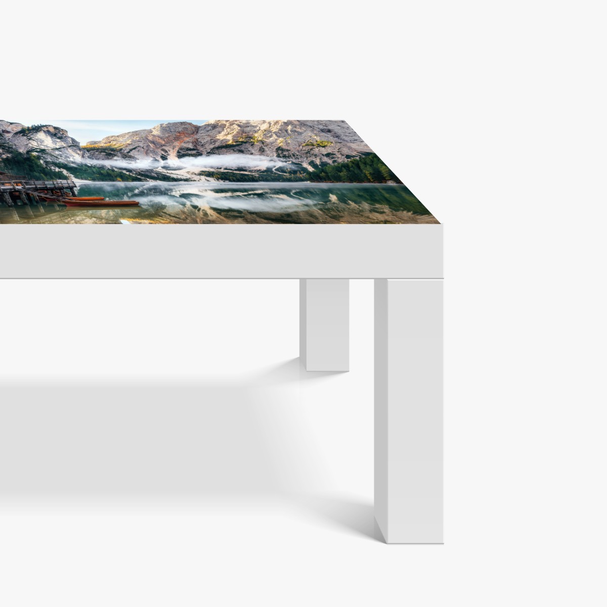 Naklejka na biurko i stół mgła nad alpejskim jeziorem – Wallissimo® Naklejka na biurko i stół mgła nad alpejskim jeziorem – Wallissimo®