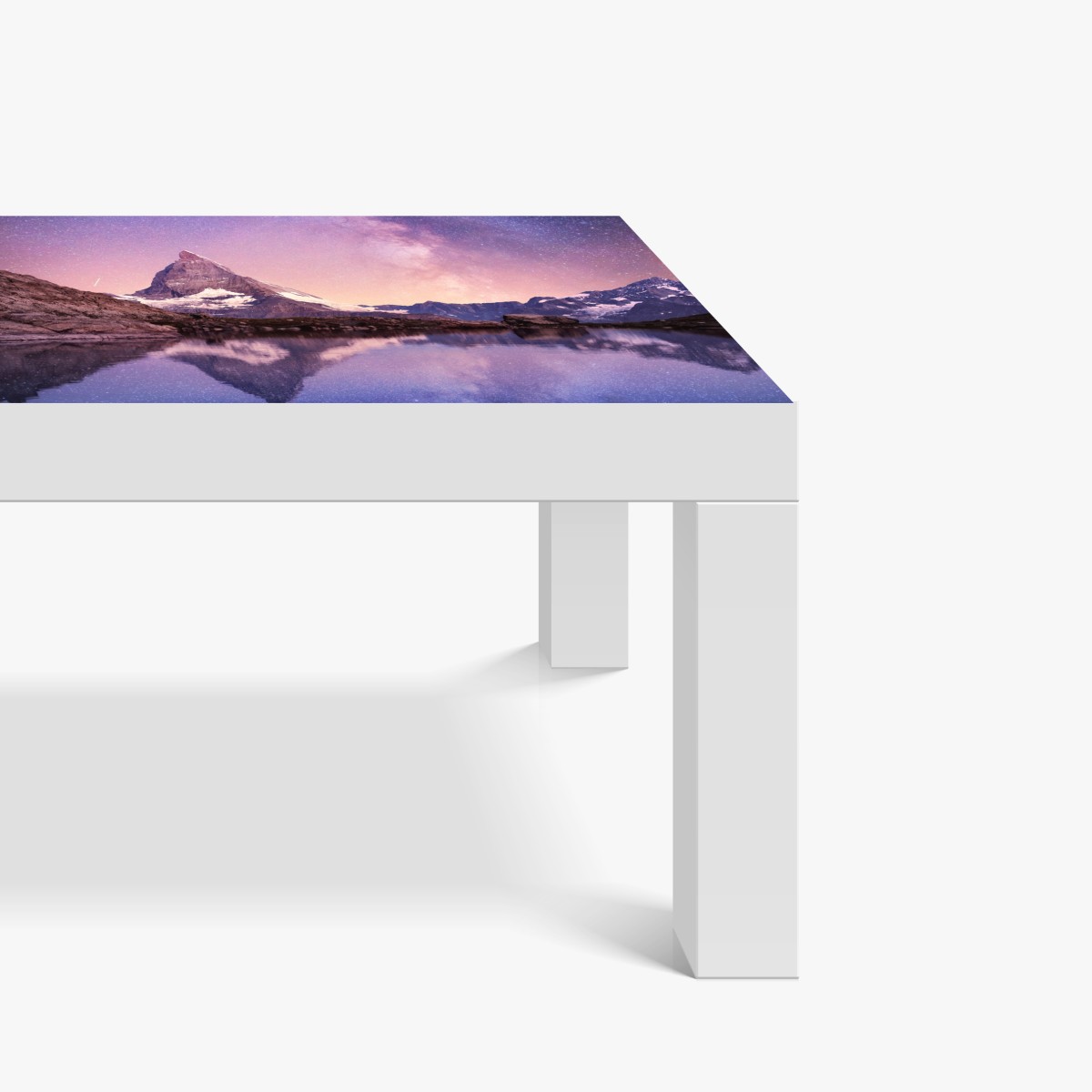 Naklejka na biurko i stół nocne odbicie Matterhornu pod gwiazdami – Wallissimo® Naklejka na biurko i stół nocne odbicie Matterhornu pod gwiazdami – Wallissimo®