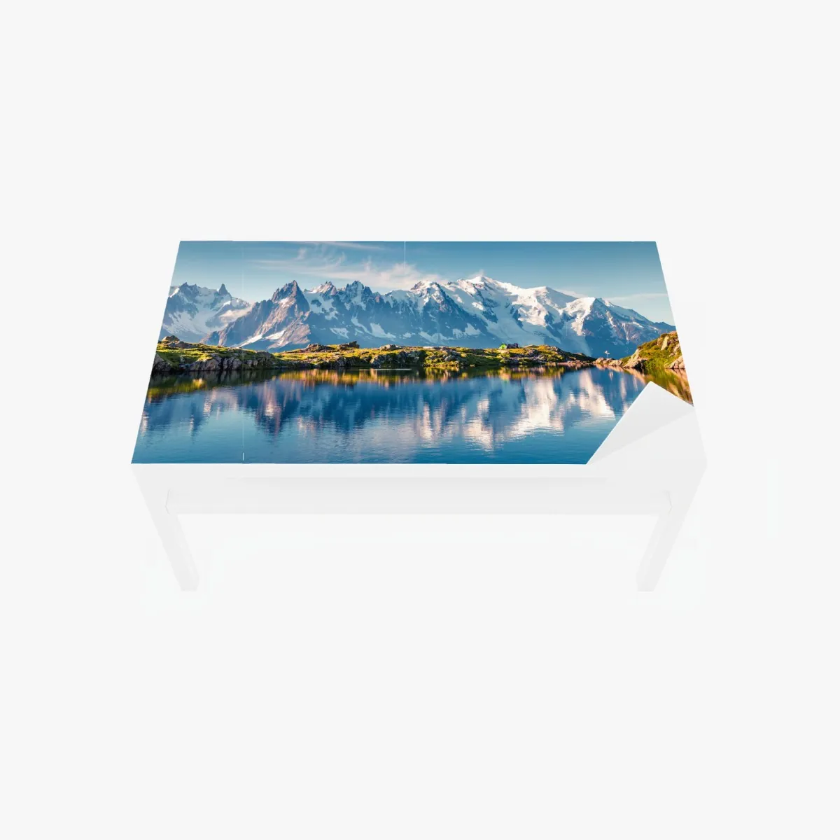 Naklejka na biurko i stół panorama Mont Blanc odbita w Lac Blanc – Wallissimo® Naklejka na biurko i stół panorama Mont Blanc odbita w Lac Blanc – Wallissimo®
