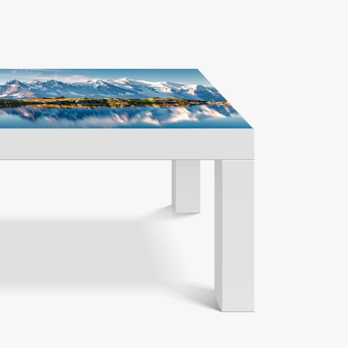 Naklejka na biurko i stół panorama Mont Blanc odbita w Lac Blanc – Wallissimo® Naklejka na biurko i stół panorama Mont Blanc odbita w Lac Blanc – Wallissimo®