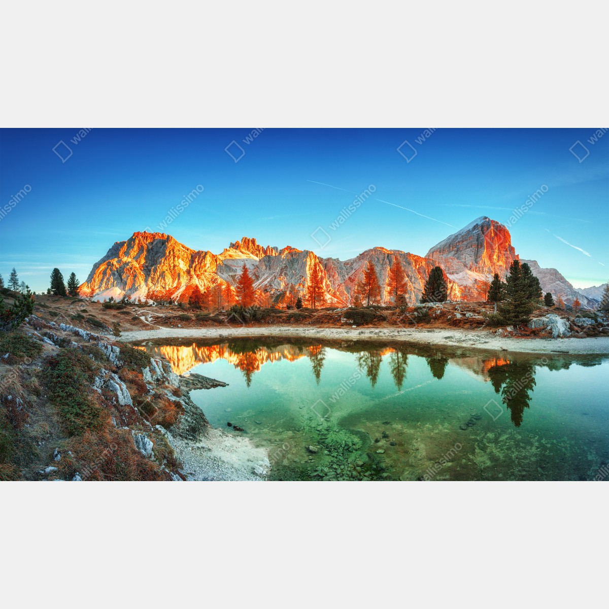 Naklejka na biurko i stół alpejski wschód słońca nad górskim jeziorem – Wallissimo® Naklejka na biurko i stół alpejski wschód słońca nad górskim jeziorem – Wallissimo®