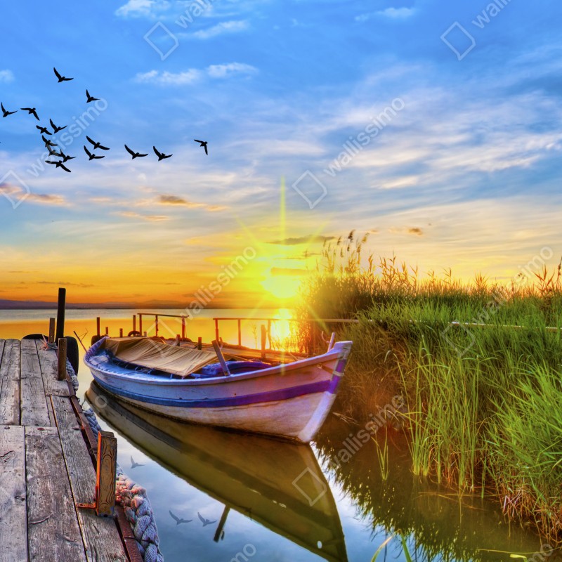 Naklejka na biurko i stół zachód słońca nad jeziorem z łodzią przy pomoście – Wallissimo® Naklejka na biurko i stół zachód słońca nad jeziorem z łodzią przy pomoście – Wallissimo®