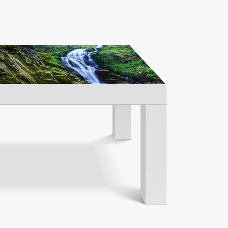 Naklejka na biurko i stół czarno-biała abstrakcja ze złotymi żyłami – Wallissimo®