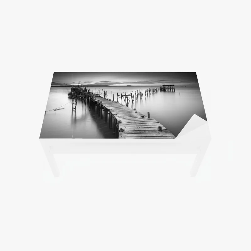 Naklejka na biurko i stół spokojne drewniane molo o zmierzchu