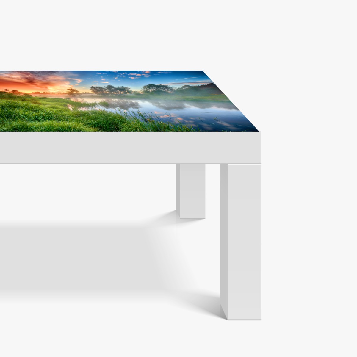 Naklejka na biurko i stół mgła o świcie nad brzegiem rzeki – Wallissimo® Naklejka na biurko i stół mgła o świcie nad brzegiem rzeki – Wallissimo®