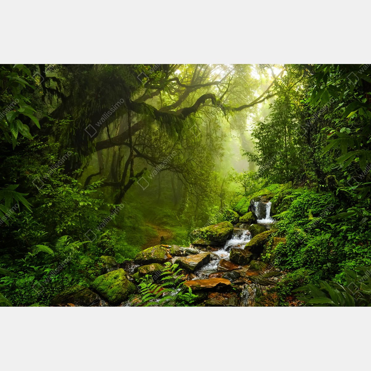 Naklejka na biurko i stół bujny mglisty leśny wodospad – Wallissimo® Naklejka na biurko i stół bujny mglisty leśny wodospad – Wallissimo®