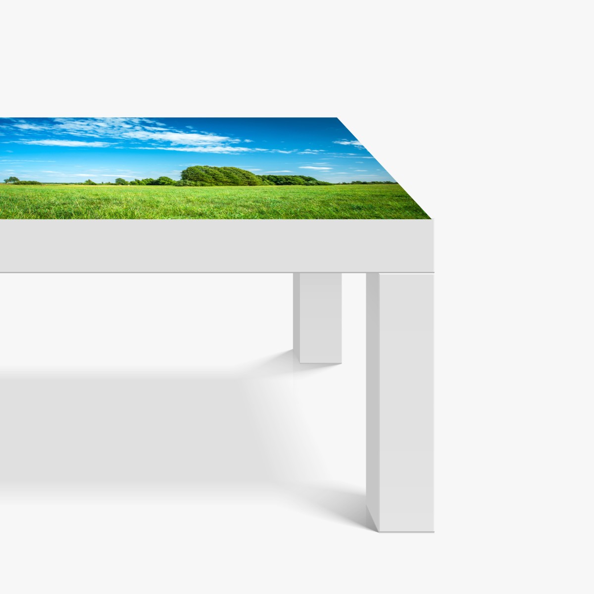 Naklejka na biurko i stół słoneczna zielona łąka pod niebieskim niebem – Wallissimo® Naklejka na biurko i stół słoneczna zielona łąka pod niebieskim niebem – Wallissimo®