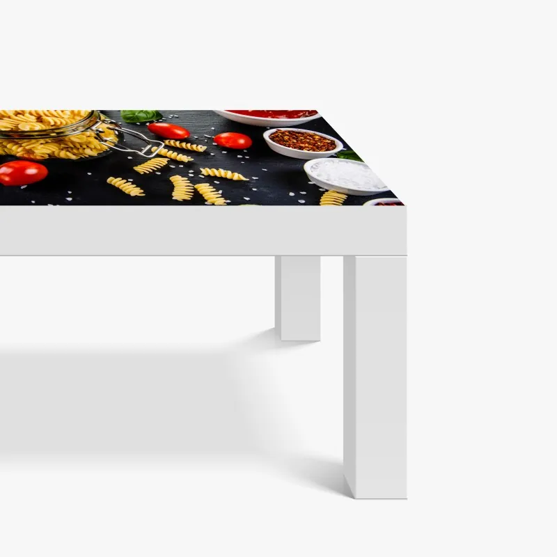 Naklejka na biurko i stół złote słońce nad minimalistycznymi górami – Wallissimo®