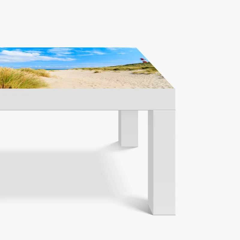 Naklejka na biurko i stół spokojne wydmy Sylt z latarnią morską