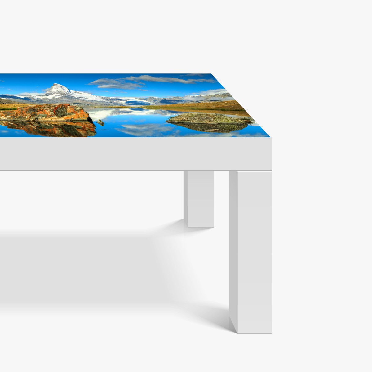 Naklejka na biurko i stół odbicie Matterhornu nad alpejskim jeziorem – Wallissimo® Naklejka na biurko i stół odbicie Matterhornu nad alpejskim jeziorem – Wallissimo®