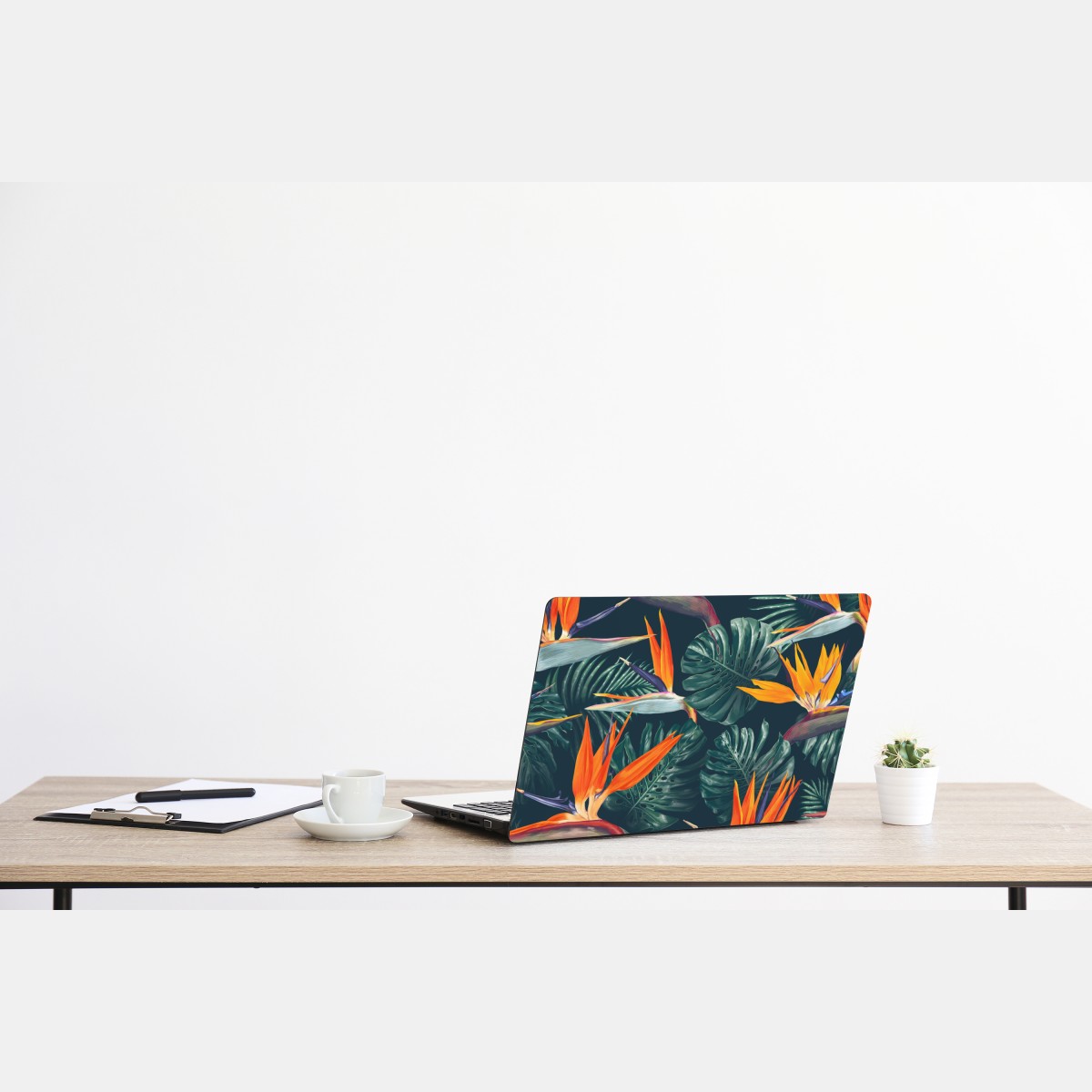 Naklejka na laptopa egzotyczny motyw rajskich ptaków i liści monstery – Wallissimo® Naklejka na laptopa egzotyczny motyw rajskich ptaków i liści monstery – Wallissimo®