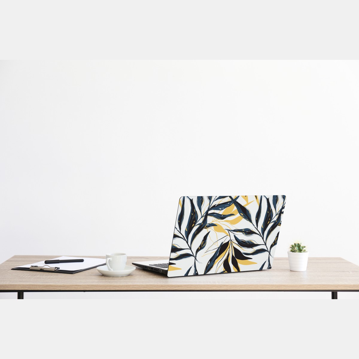 Naklejka na laptopa granatowo-złoty botaniczny wzór liści – Wallissimo® Naklejka na laptopa granatowo-złoty botaniczny wzór liści – Wallissimo®