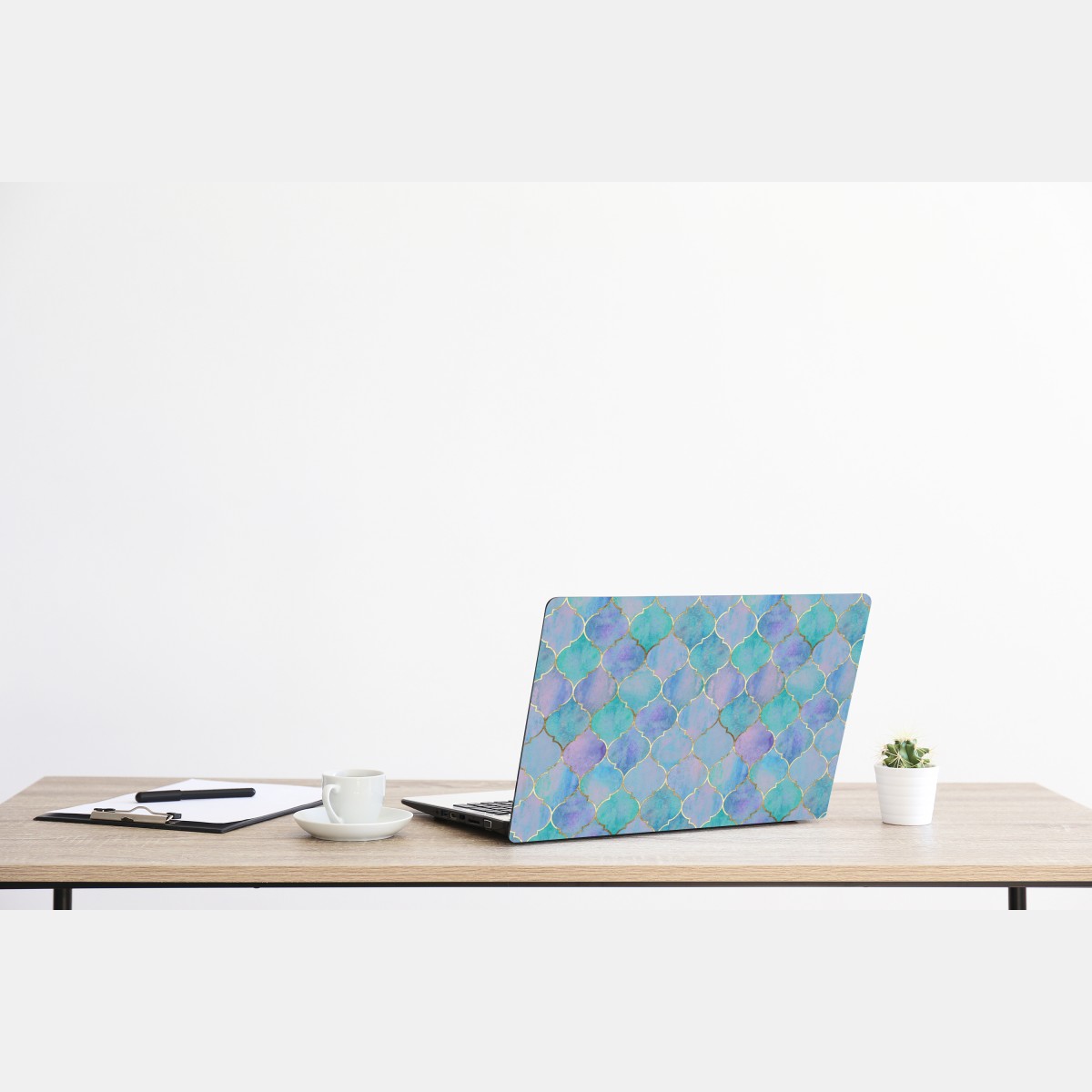 Naklejka na laptopa pastelowy turkusowy wzór marokańskich płytek – Wallissimo® Naklejka na laptopa pastelowy turkusowy wzór marokańskich płytek – Wallissimo®