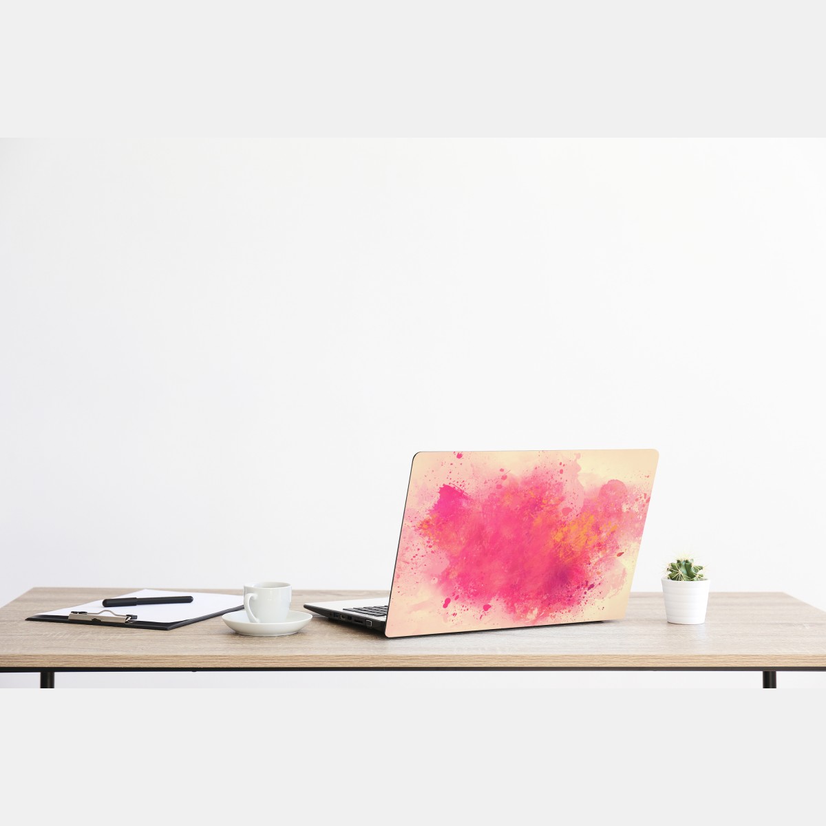 Naklejka na laptopa żywa różowa akwarelowa plama – Wallissimo® Naklejka na laptopa żywa różowa akwarelowa plama – Wallissimo®