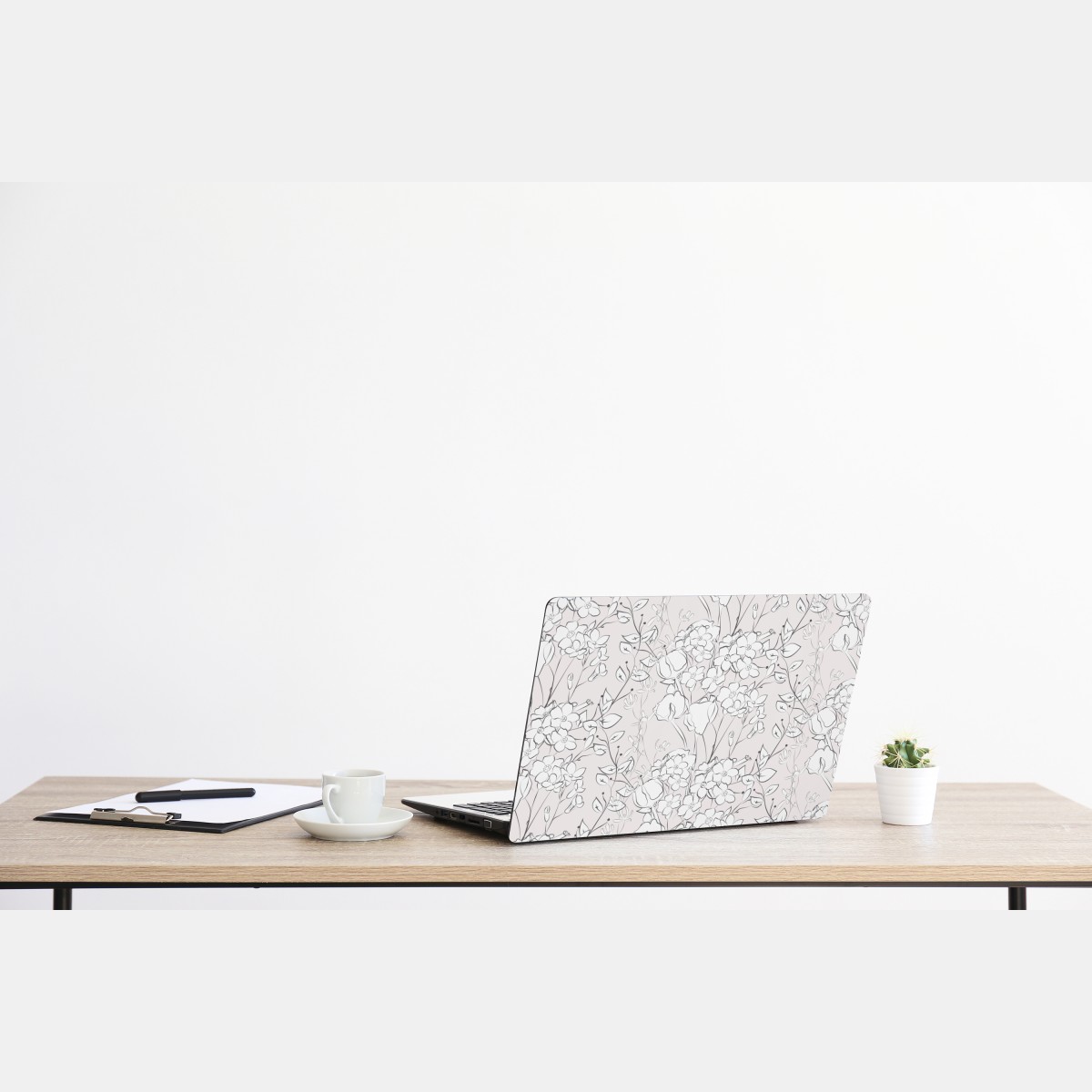 Naklejka na laptopa delikatny pastelowy motyw kwiatowy – Wallissimo® Naklejka na laptopa delikatny pastelowy motyw kwiatowy – Wallissimo®