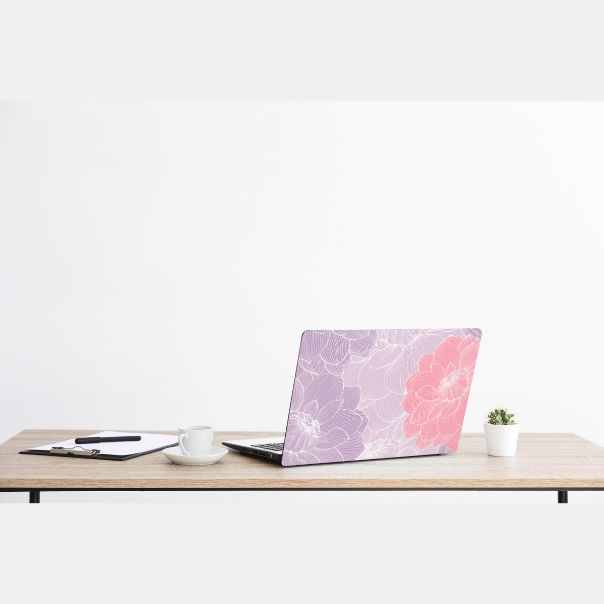 Naklejka na laptopa delikatny pastelowy wzór kwiatowy – Wallissimo® Naklejka na laptopa delikatny pastelowy wzór kwiatowy – Wallissimo®