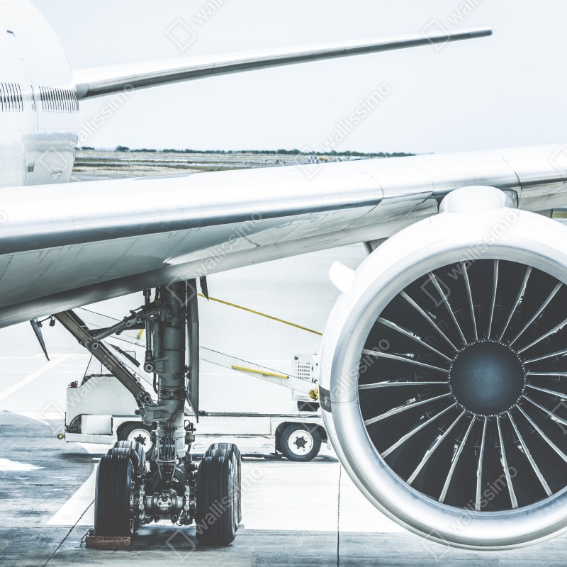 Naklejka na laptopa zbliżenie silnika odrzutowego na terminalu – Wallissimo® Naklejka na laptopa zbliżenie silnika odrzutowego na terminalu – Wallissimo®