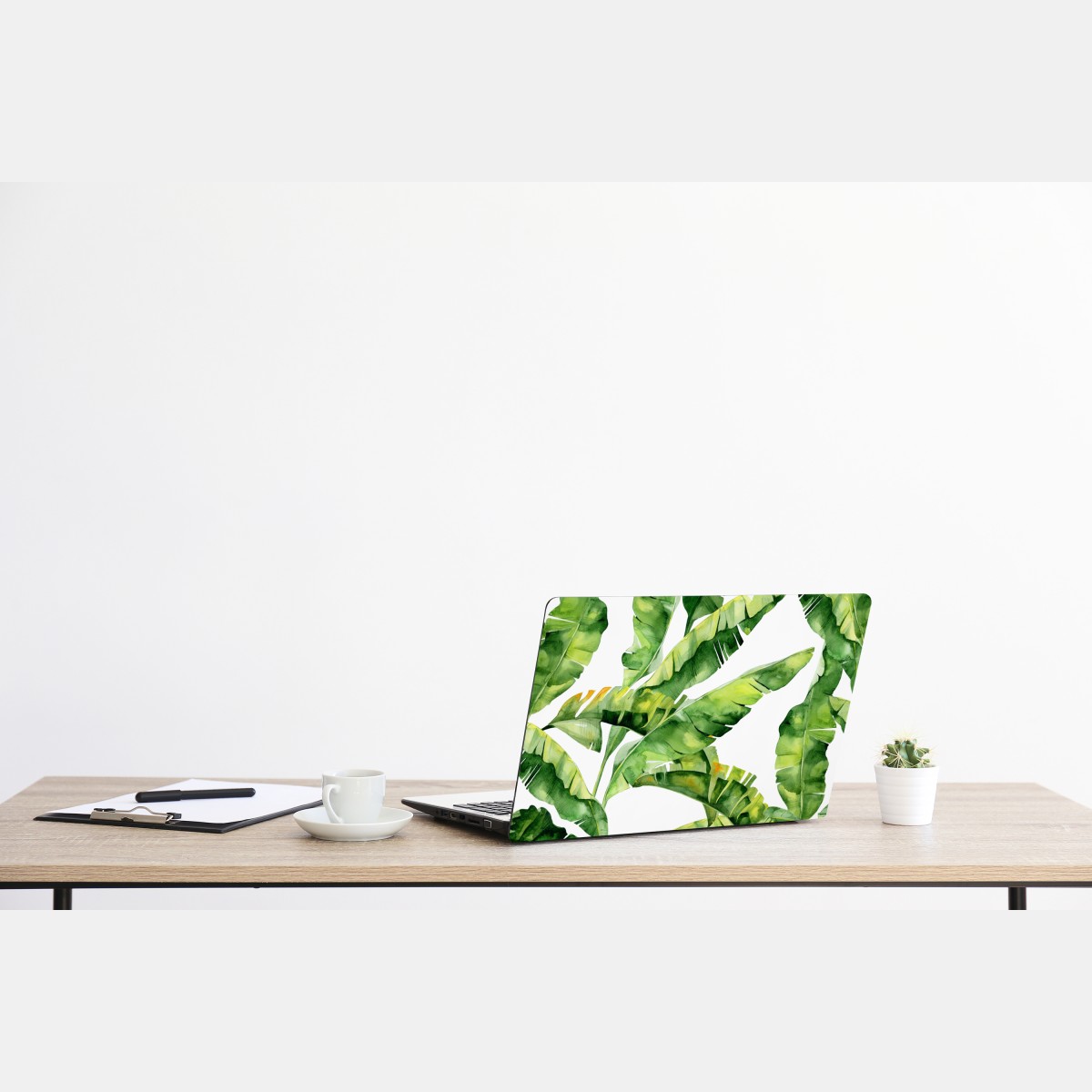 Naklejka na laptopa tropikalny wzór z liśćmi bananowca w akwareli – Wallissimo® Naklejka na laptopa tropikalny wzór z liśćmi bananowca w akwareli – Wallissimo®