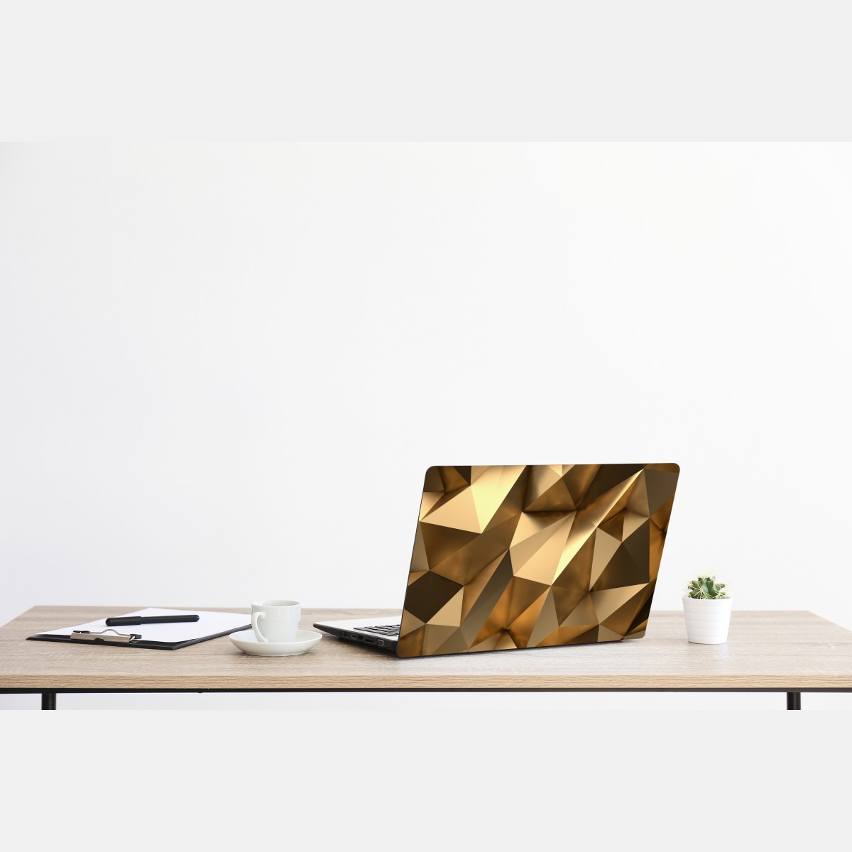 Naklejka na laptopa złote geometryczne fasety – Wallissimo® Naklejka na laptopa złote geometryczne fasety – Wallissimo®