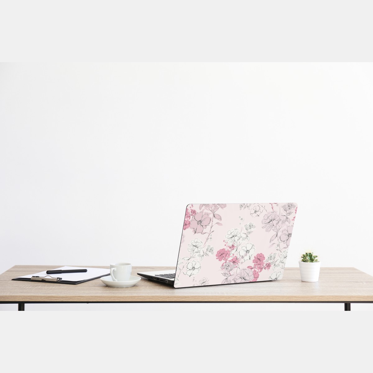 Naklejka na laptopa delikatny różowy wzór kwiatowy – Wallissimo® Naklejka na laptopa delikatny różowy wzór kwiatowy – Wallissimo®