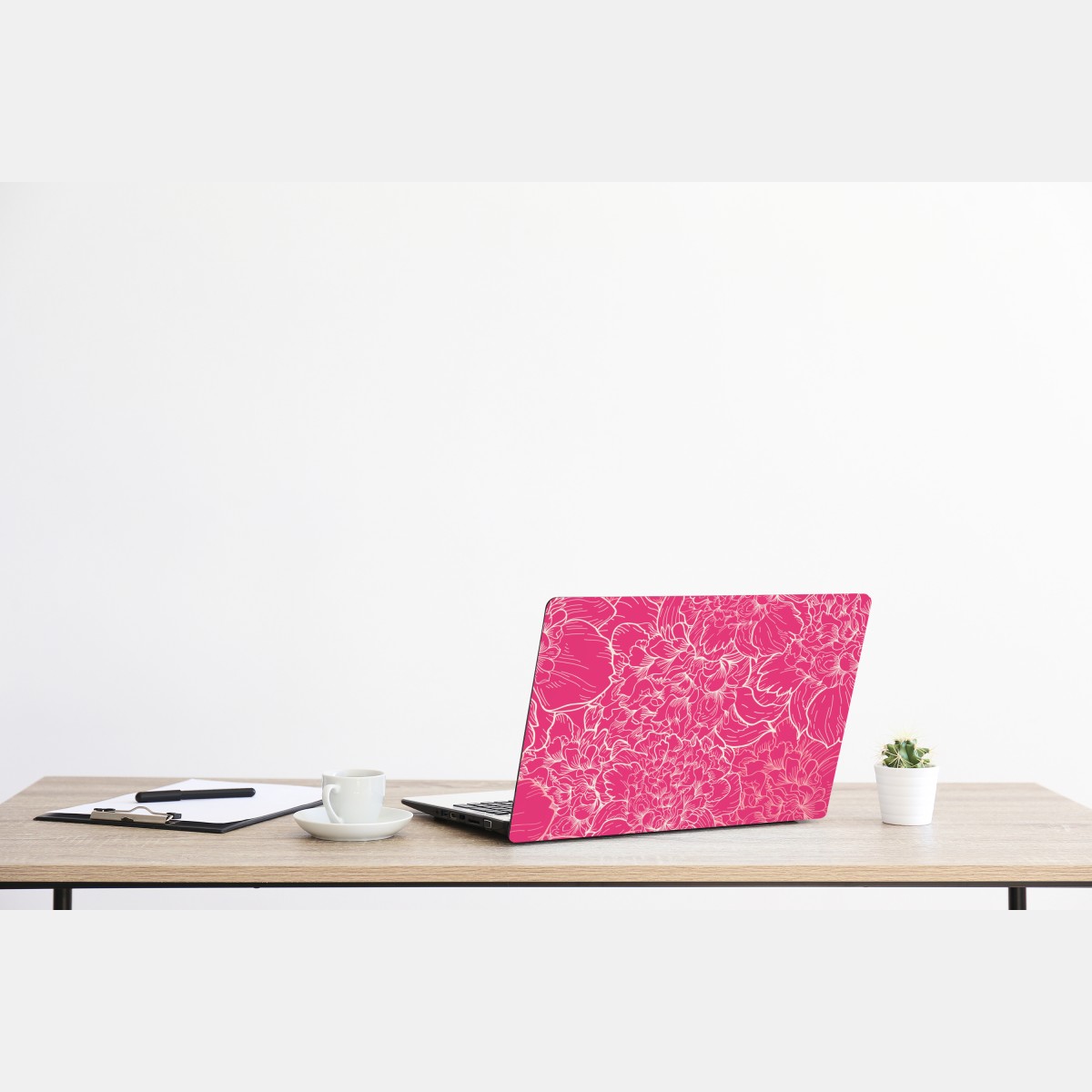 Naklejka na laptopa intensywny różowy wzór z peoniami – Wallissimo® Naklejka na laptopa intensywny różowy wzór z peoniami – Wallissimo®