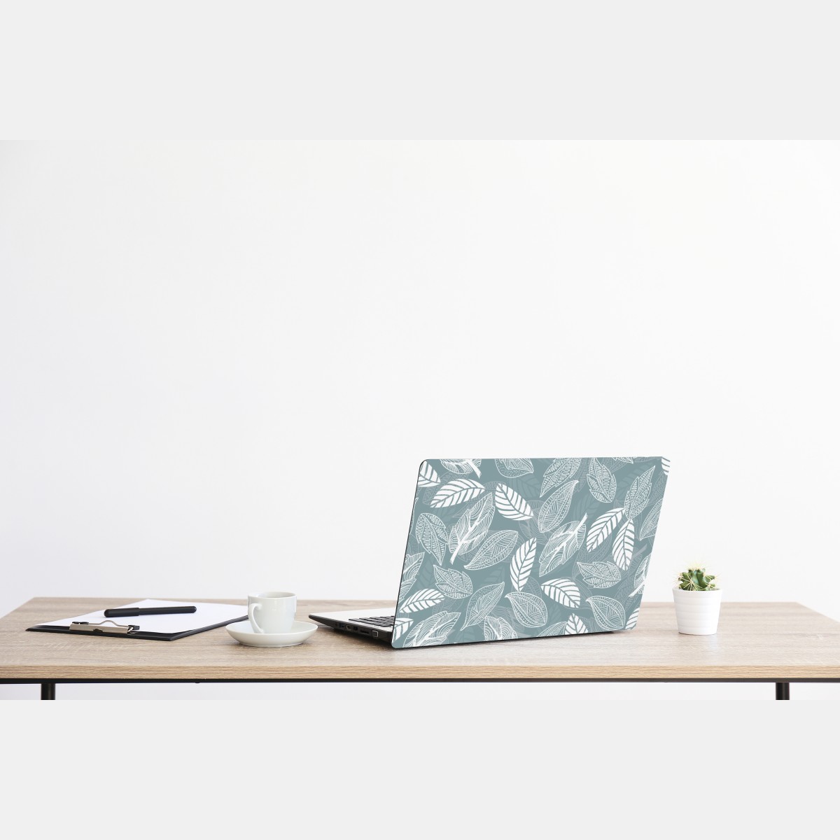 Naklejka na laptopa ręcznie rysowany wzór liści na miętowym tle – Wallissimo® Naklejka na laptopa ręcznie rysowany wzór liści na miętowym tle – Wallissimo®