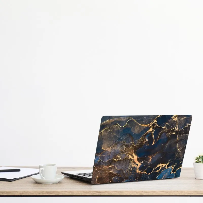 Naklejka na laptopa słoneczna leśna ścieżka – Wallissimo®