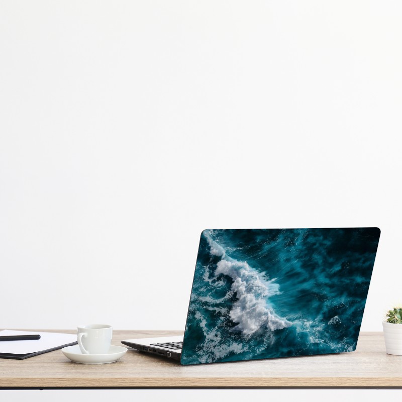 Naklejka na laptopa ciemny marmur ze złotymi i kremowymi żyłami – Wallissimo®