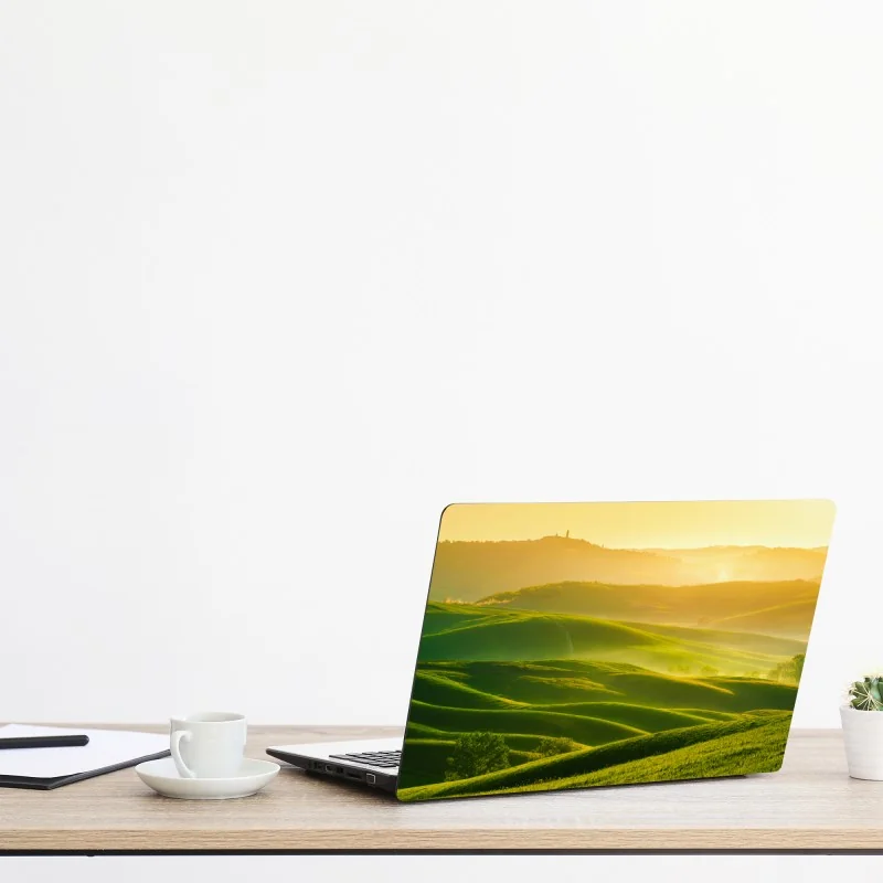 Naklejka na laptopa słoneczna leśna ścieżka – Wallissimo®